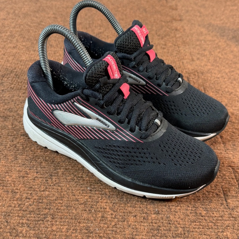 Brooks Addiction 14 Womens Running Shoes Black Pink Silver 1203062A050 Size 5 2A